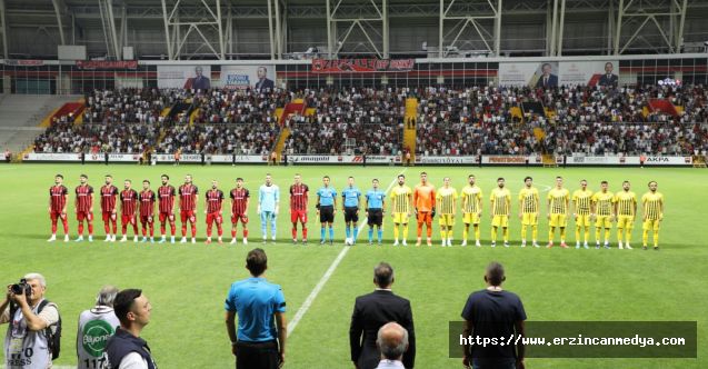 Anagold 24Erzincanspor, Yeni Stadında İlk Maçını Oynadı