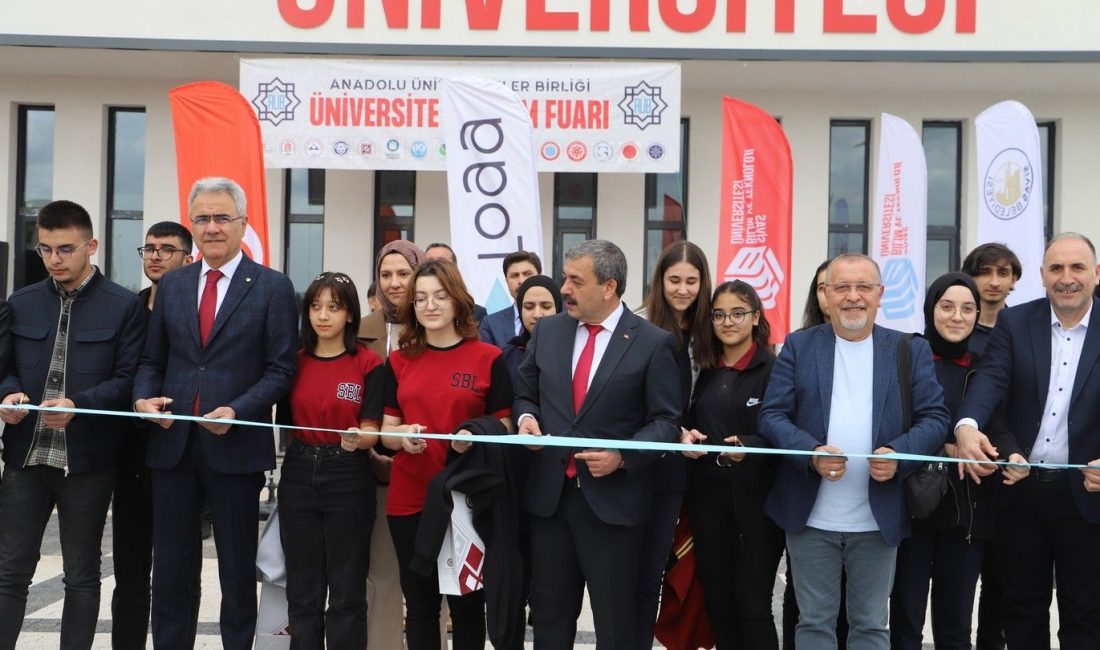 Erzincan Binali Yıldırım Üniversitesi "AÜB Tanıtım Fuarı" Sivas Bilim ve