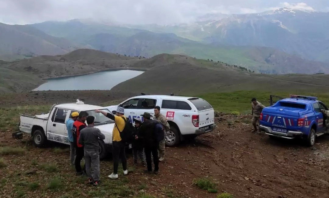 Erzincan’da 3 bin 549 metre yüksekliğindeki Esence (Keşiş) Dağlarının 2