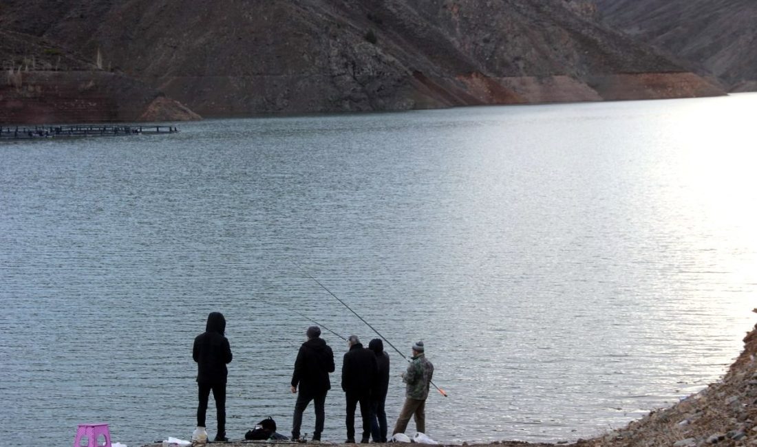 Erzincan’da bulunan 4 barajdaki su doluluk oranı yüzde yüze ulaştı.