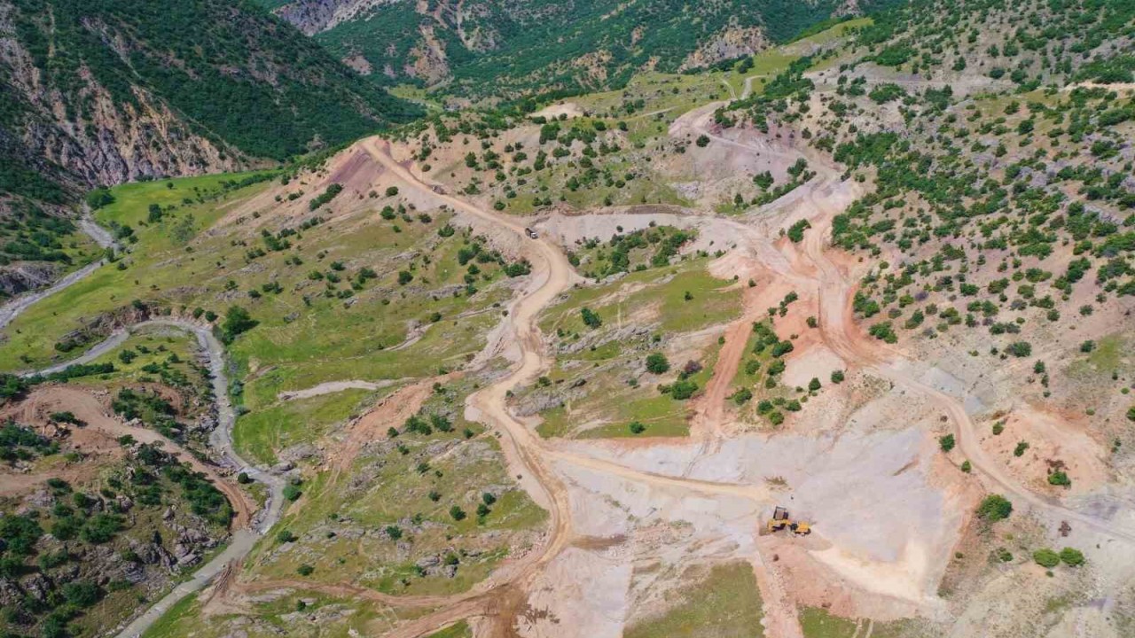 TUNCELİ’DE 29 BİN 40 DEKAR ARAZİYE SU VERECEK OLAN CEVİZLİDERE