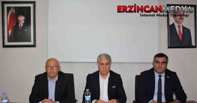 CHP’li vekiller Erzincan’da partililerle buluştu