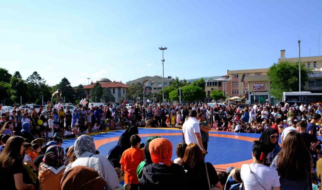 Erzincan Müzik ve Sanat Merkezi tarafından düzenlenen “Çocukfest 2023” programında