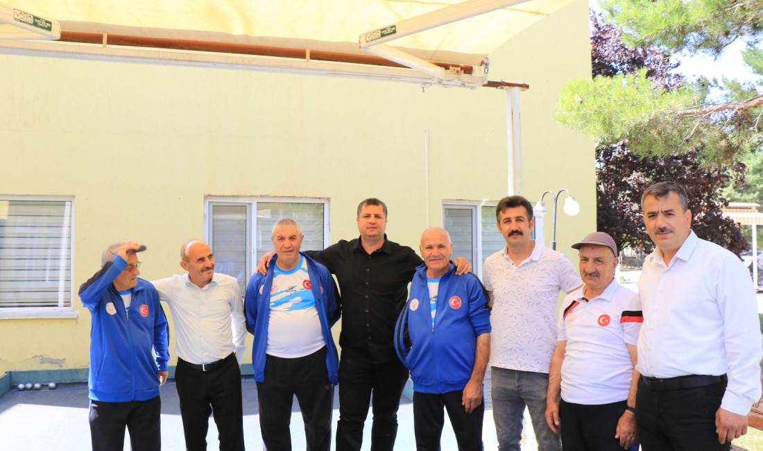 Erzincan Aile ve Sosyal Hizmetler İl Müdürü Serdar Demirci’den grup