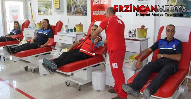 Türk Kızılay Erzincan Kan Bağış Merkezi 17 Ağustos depreminin 23.