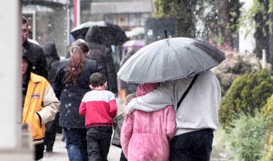 Sağanak yağışın aralıklı etkisini sürdürdüğü Doğu Anadolu’da meteorolojiden dolu uyarısında