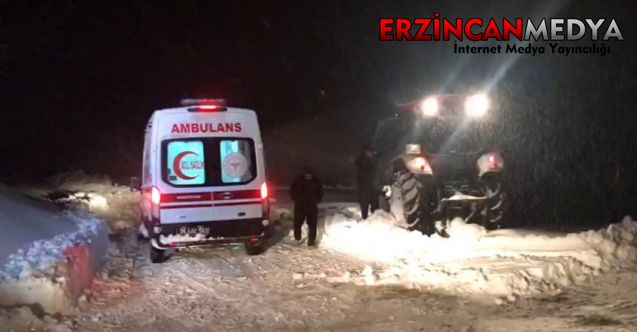 Erzincan’ın Refahiye ilçesinde yolu kar ve tipi nedeniyle kapanan mezrada