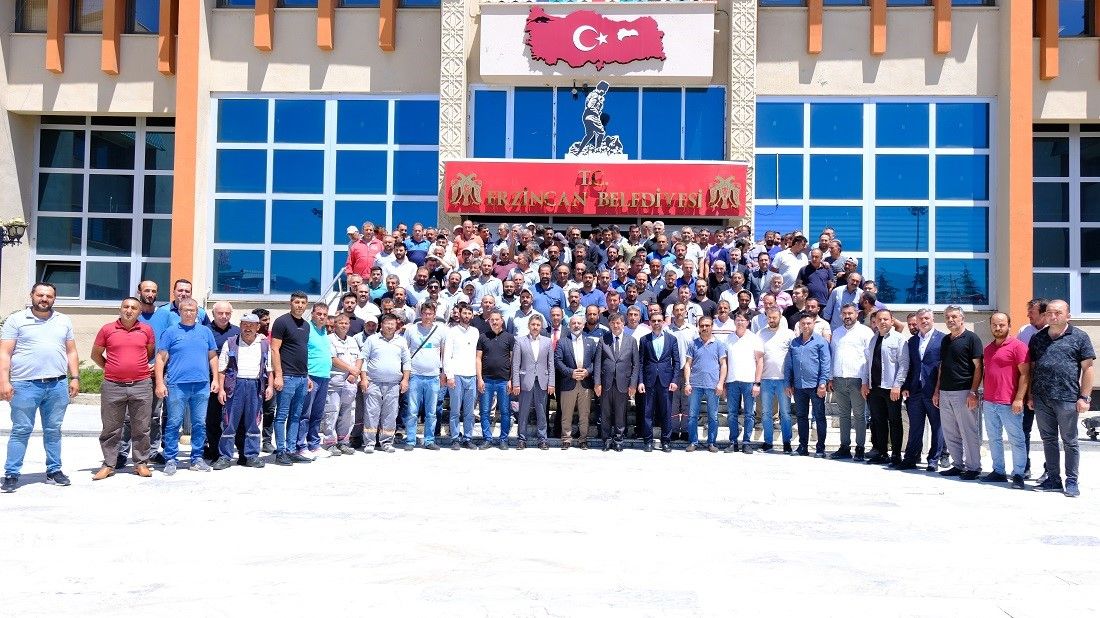 Erzincan Belediyesi çalışanlarına zam yaptı