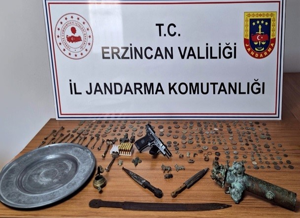 Erzincan’da jandarma tarafından Kültür ve Tabiat Varlıkları Kaçakçılığı ile Göçmen