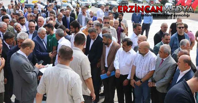 Erzincan Belediyesi Fuaye salonunda AK Parti Genel Başkan Vekili Binali