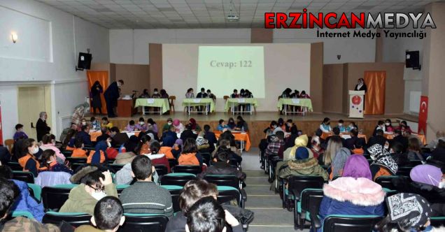 Erzincan’da "İmam Hatip Ortaokulları Arasında Bilgi Yarışması" düzenlendi.