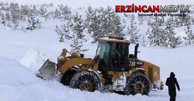 Erzincan’da kar ve tipi dolayısıyla 126 köy yolu ulaşıma kapandı.