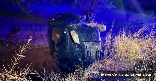 Erzincan’da bir otomobilin şarampole