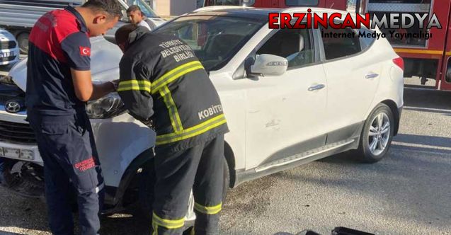 Erzincan’da Meydana Gelen Kazada 3 Kişi Yaralandı
