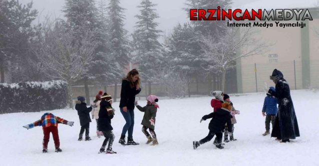 Erzincan’da kar yağışı nedeniyle il genelindeki tüm okullarda eğitime 1