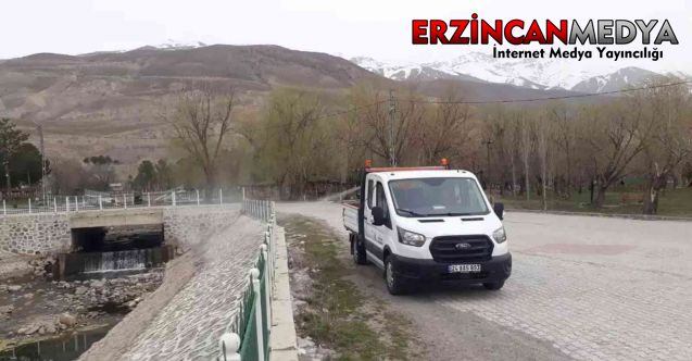 Erzincan’da sinek ve haşerelere karşı ilaçlama yapıldı