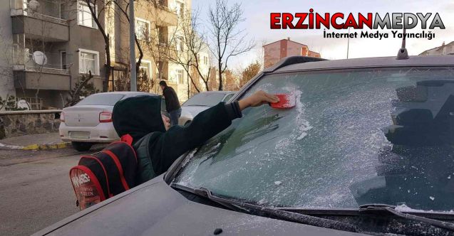 Kar yağışının ardından Erzincan’da aşırı soğuk hava etkisini gösterdi.