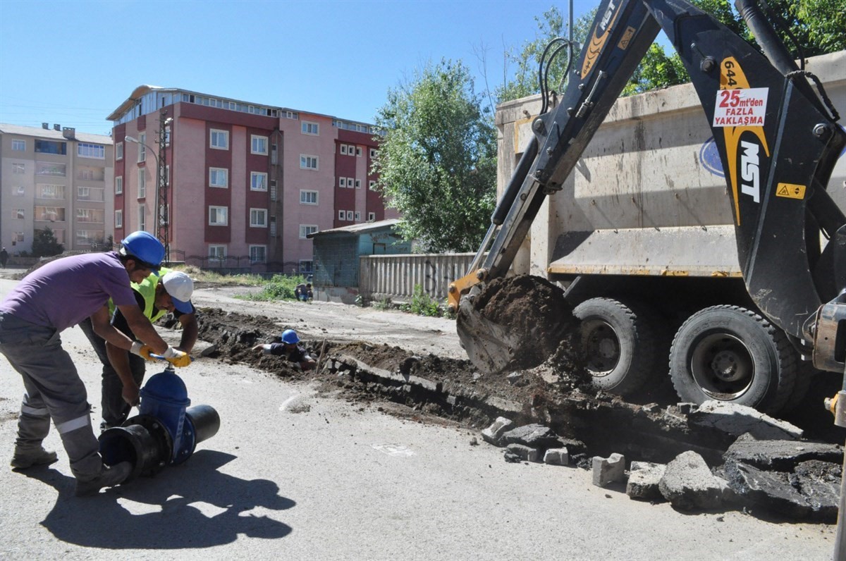 ERZURUM BÜYÜKŞEHİR BELEDİYESİ, İL GENELİNDE İÇME SUYU, KANALİZASYON VE ALTYAPI