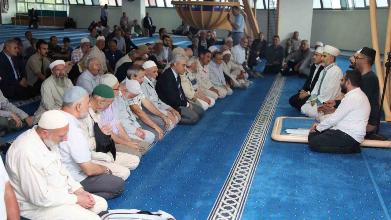 Diyanet İşleri Başkanlığı’nın organizasyonuyla, hac ibadetlerini yerine getirmek üzere Erzincan’dan