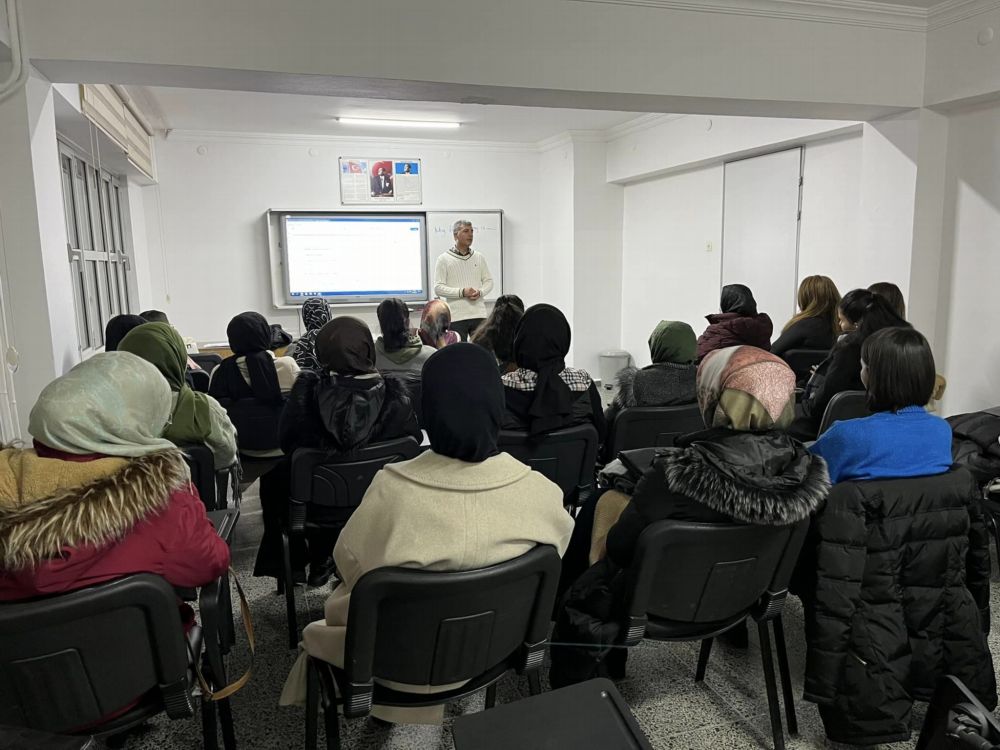 Erzincan Halk Eğitim Merkezi aracılığıyla hayata geçirilen kurslar, farklı branşlarda