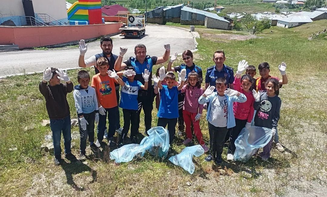 ERZİNCAN’IN OTLUKBELİ İLÇESİNDE POLİSLER