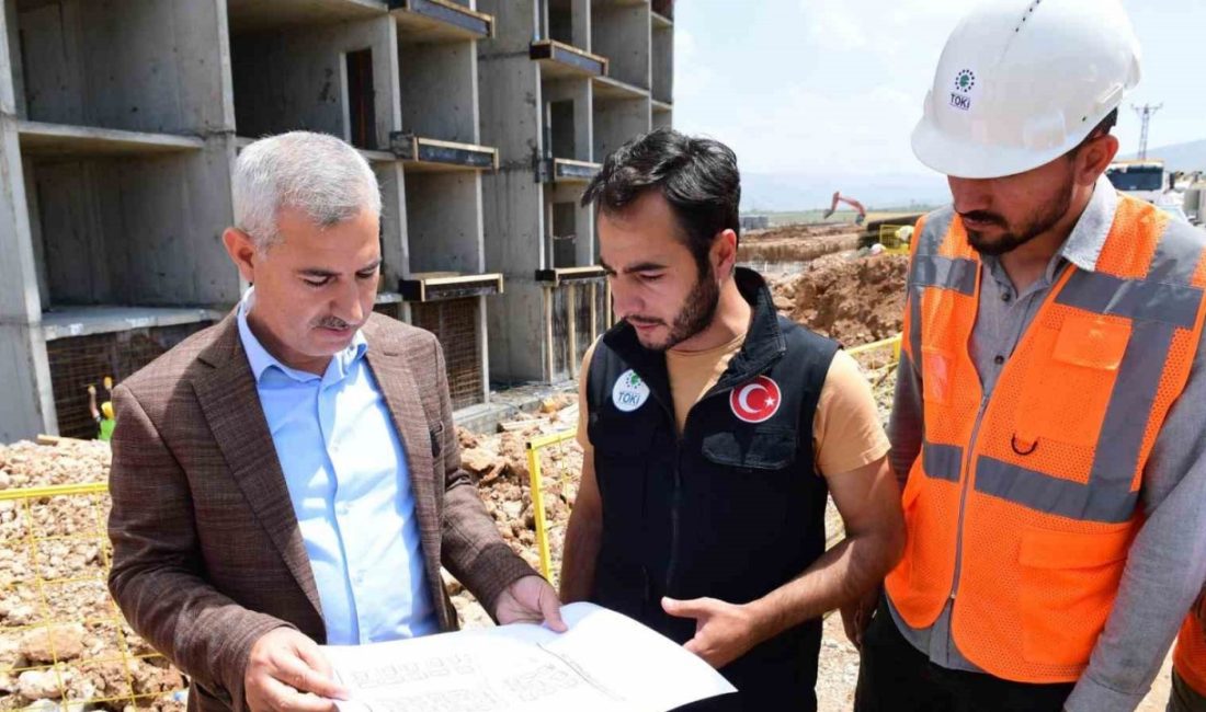 Malatya’nın Yeşilyurt ilçesi İkizce Mahallesi’nde depremzedeler için yapımına başlanılan kalıcı