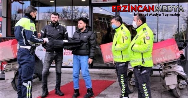 Erzincan’da 	Trafik Tescil ve Denetleme Şube Müdürlüğü tarafından kuryelere kış