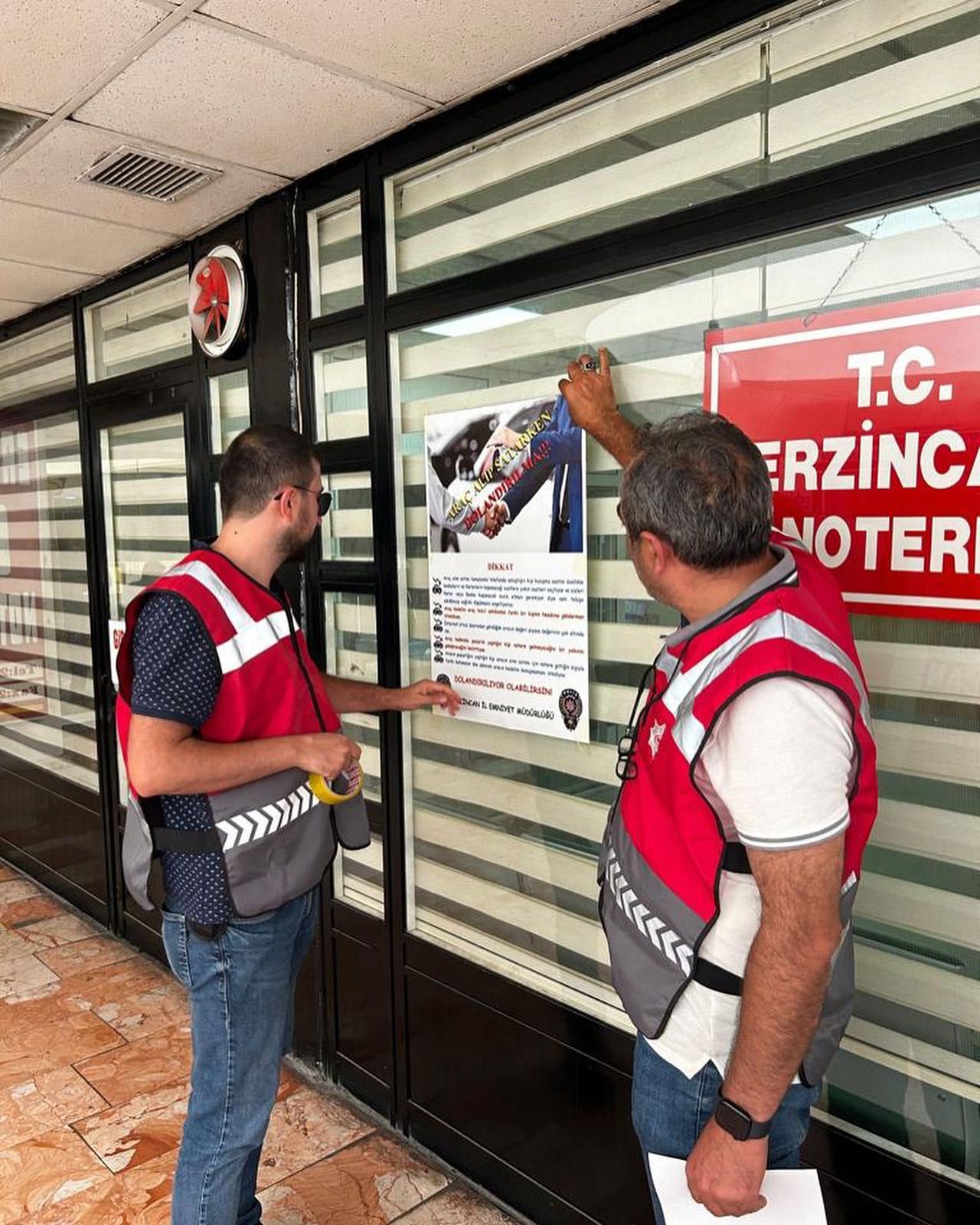 Erzincan’da polis ekipleri, vatandaşları araç satışlarında karşılaşılan dolandırıcılık yöntemlerine karşı