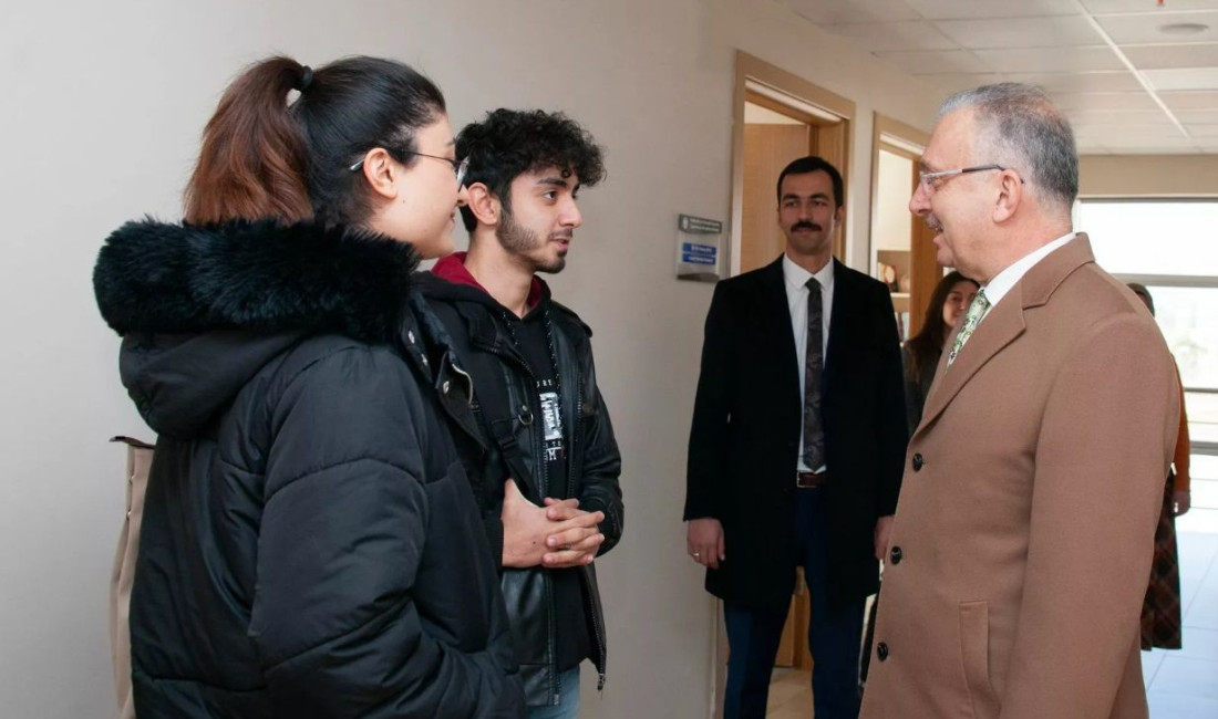 Erzincan Binali Yıldırım Üniversitesi Rektörü Prof. Dr. Akın Levent, EBYÜ