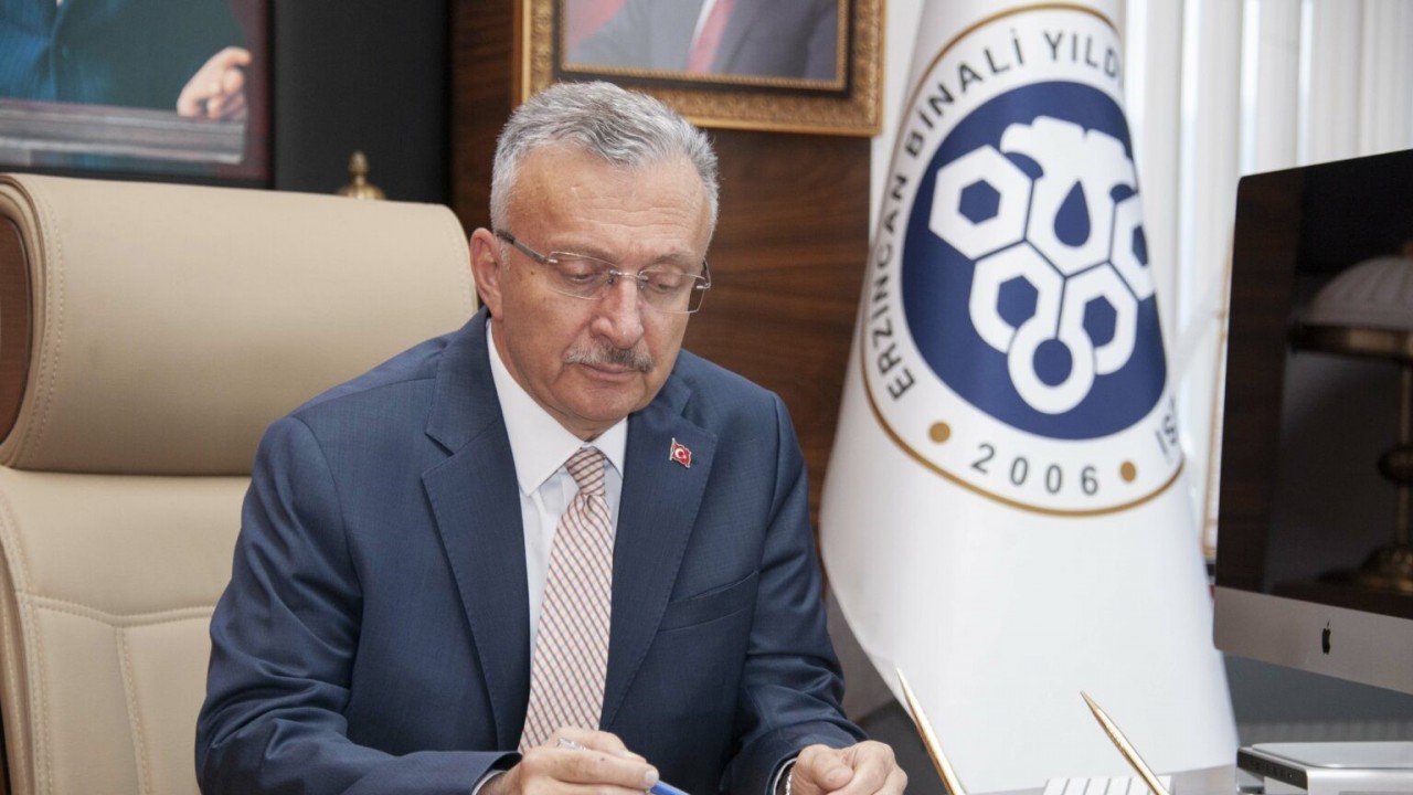 Erzincan Binali Yıldırım Üniversitesi Rektörü Prof. Dr. Akın Levent, TRT