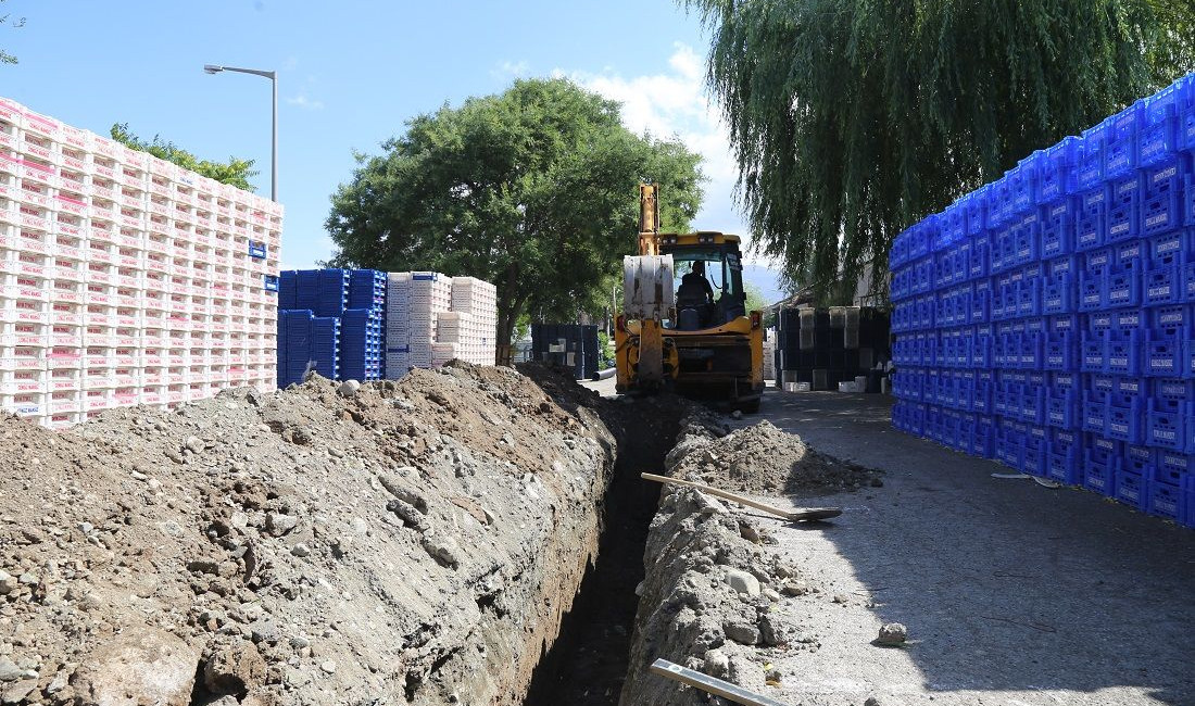 Erzincan Belediyesi, şehrin her bölgesinde birçok alanda sürdürdüğü çalışmalarına devam