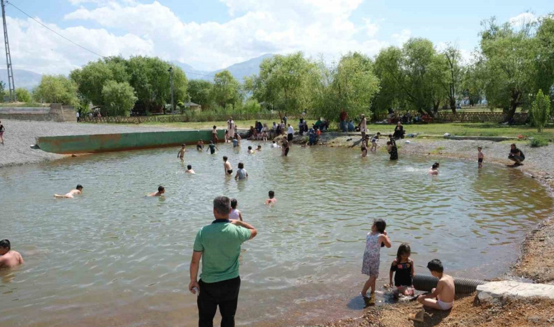 Erzincan’da aşırı sıcaklardan bunalan