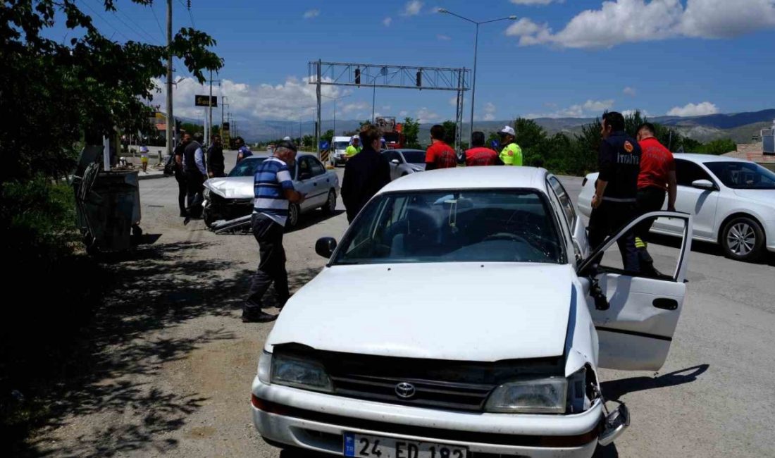 Erzincan’da meydana gelen iki ayrı trafik kazasında 1’i bebek toplamda