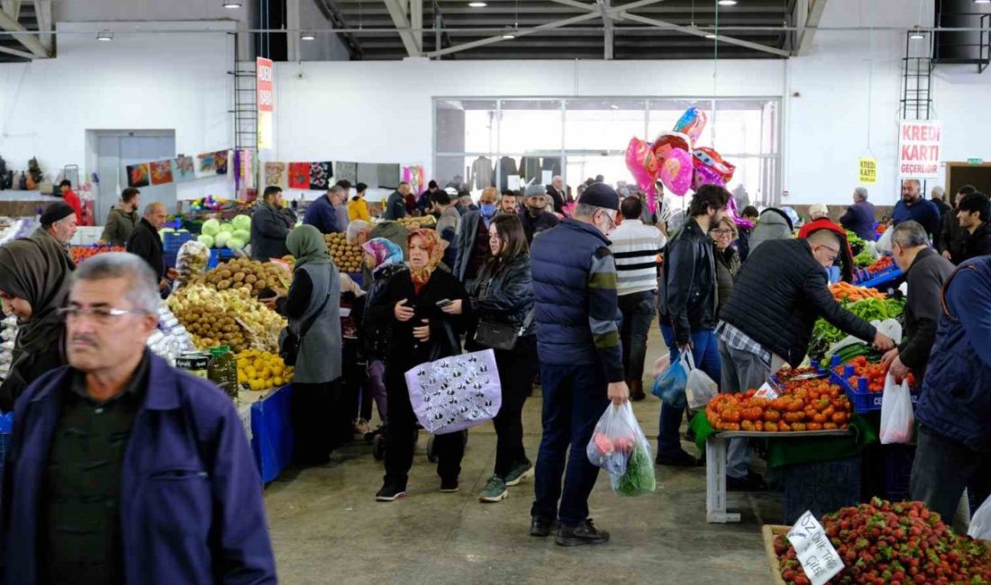 TÜRKİYE'DE YILLIK ENFLASYON YÜZDE 39,59 MAYIS AYI ENFLASYONU İSE 0,04