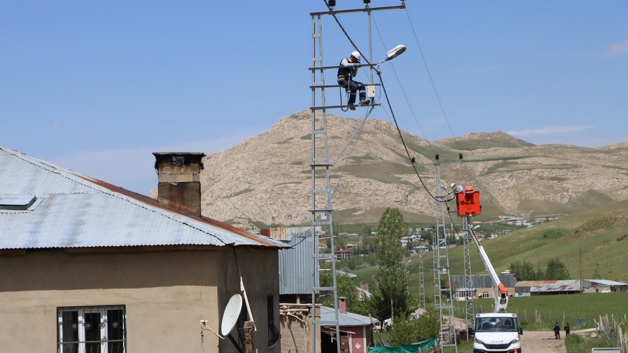 VEDAŞ, Van’ın İpekyolu ilçesinin elektrik şebekesini güçlendirmek amacıyla 6 milyon