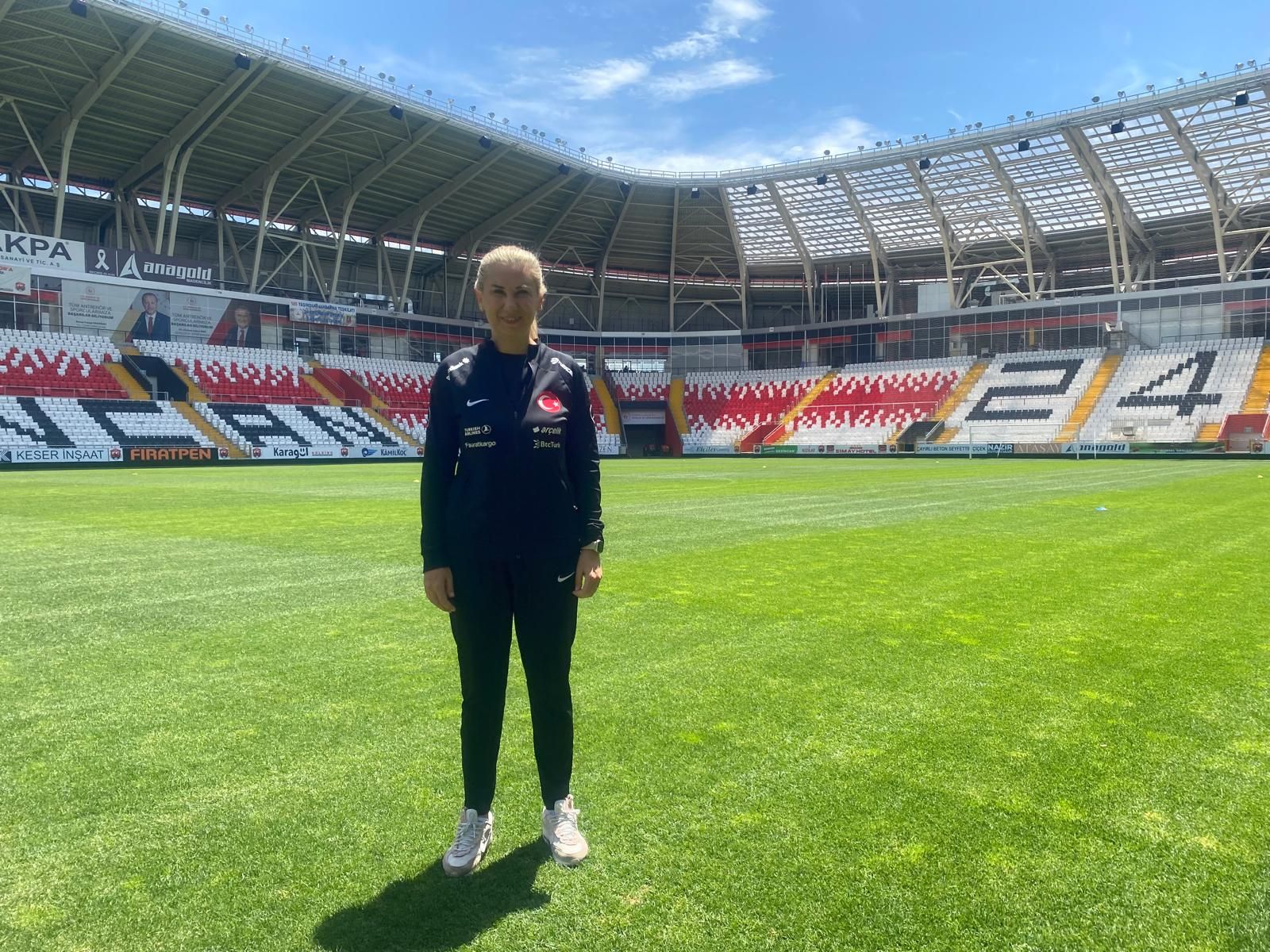 A Milli Kadın Futbol Takımı, Erzincan Seyircisinden Destek İstedi