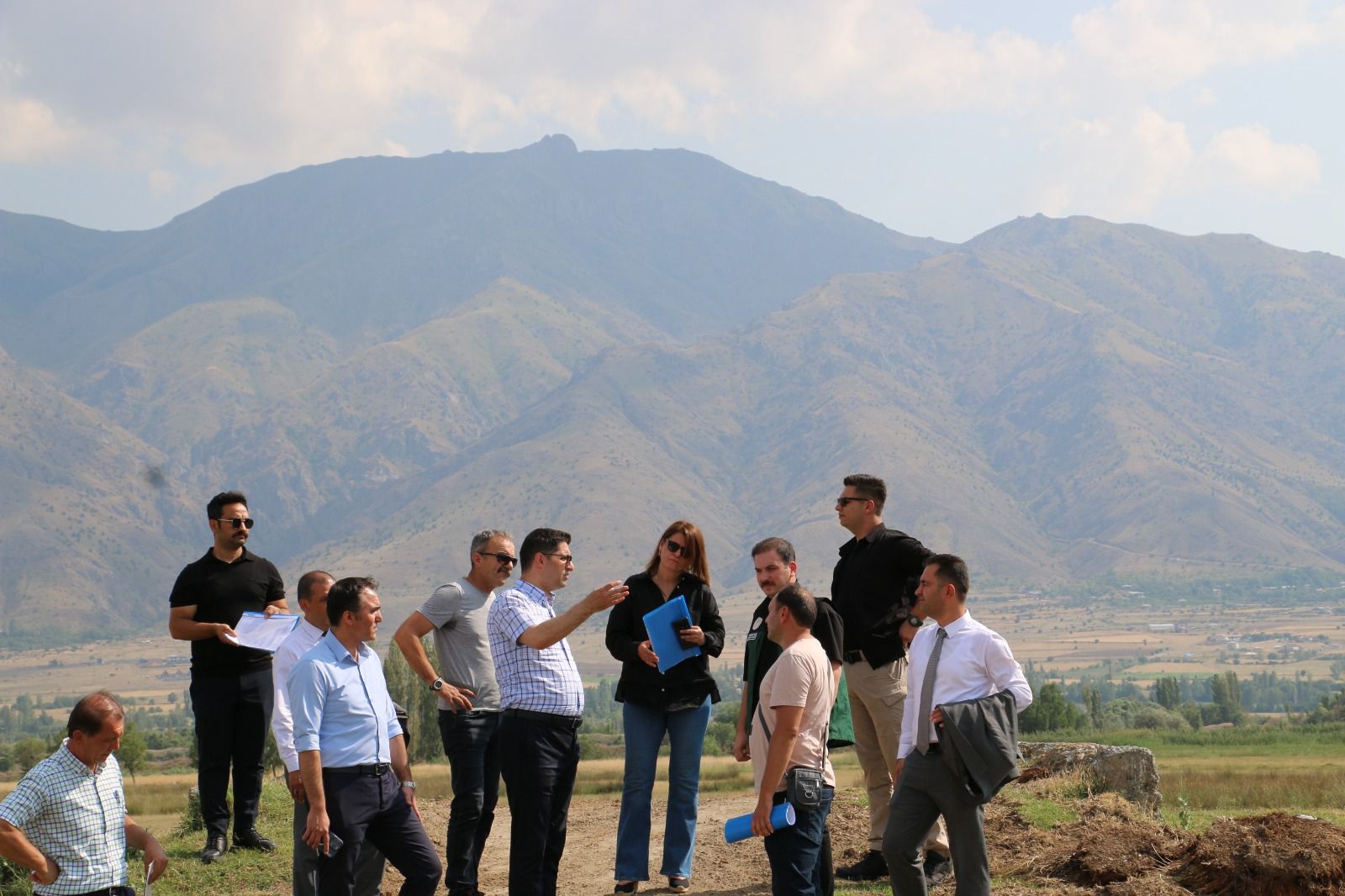 Erzincan Toplu Sera Bölgesinde İlk Çalışmalar Başladı