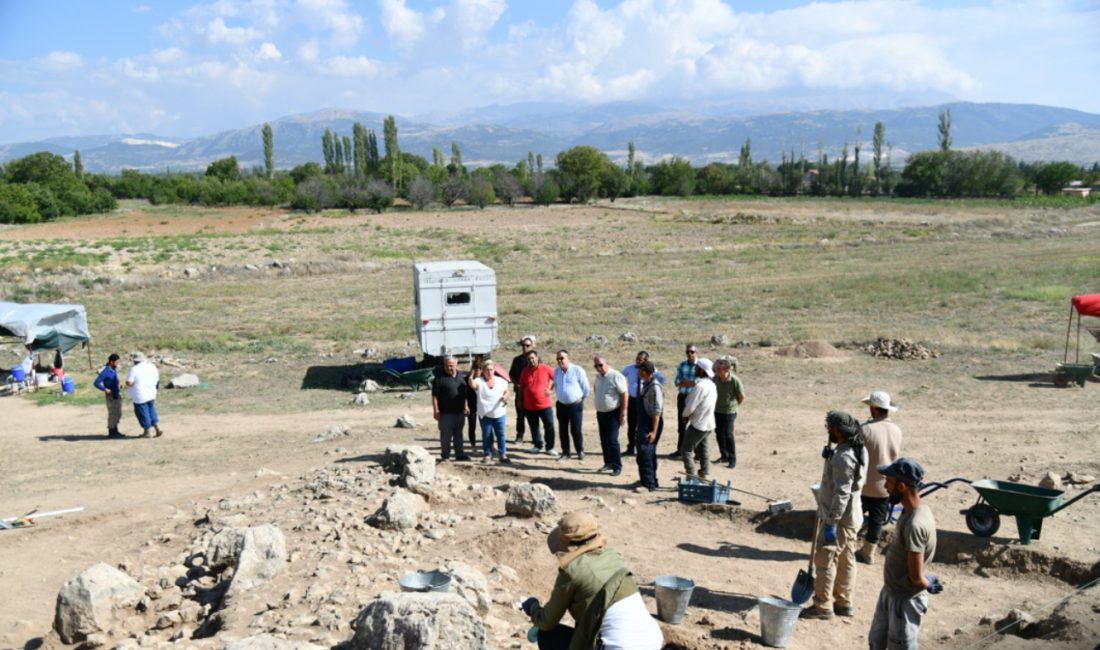 ISPARTA-BHA ITSO Yönetim Kurulu Başkanı Metin Çelik, Başkan Yardımcıları Hüseyin