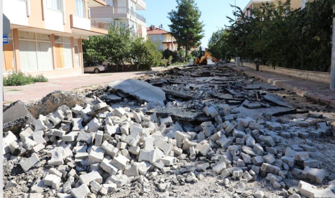 Korkuteli Belediye Başkanı Saniye Caran’ın talimatları geçen hafta başlayan asfalt