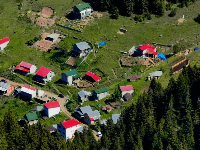 Mustafa ÖZCAN / TRABZON-BHA Karadeniz’in doğal güzelliklerini içinde barındıran yaylara