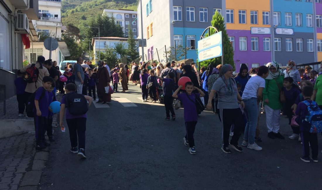 Ordu’nun Altınordu ilçesine bağlı Gazi İlk ve Ortaokulu, öğrencilerini yıllardır