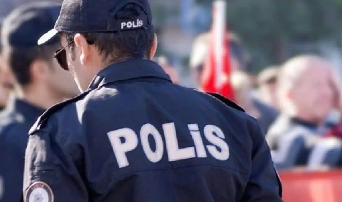   Polis ekipleri,