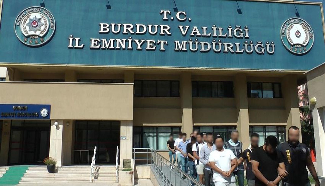 BURDUR-BHA Burdur Valisi Türker Öksüz başkanlığında düzenlenen Genel Güvenlik Toplantısı’nda,