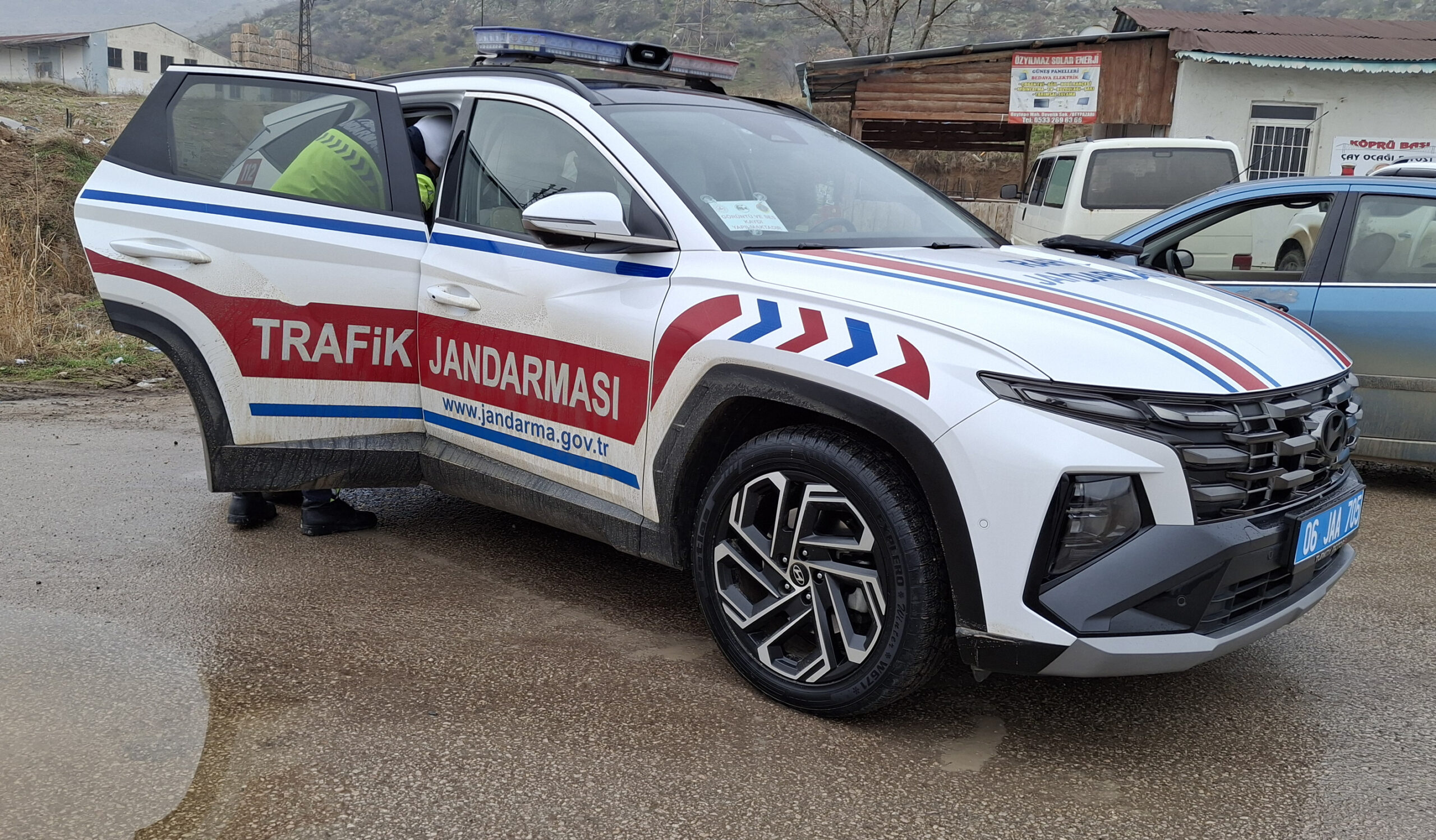 YAŞAR TONBAK/ ANKARA-BHA Beypazarı İlçe Jandarma Komutanlığı gece ve gündüz