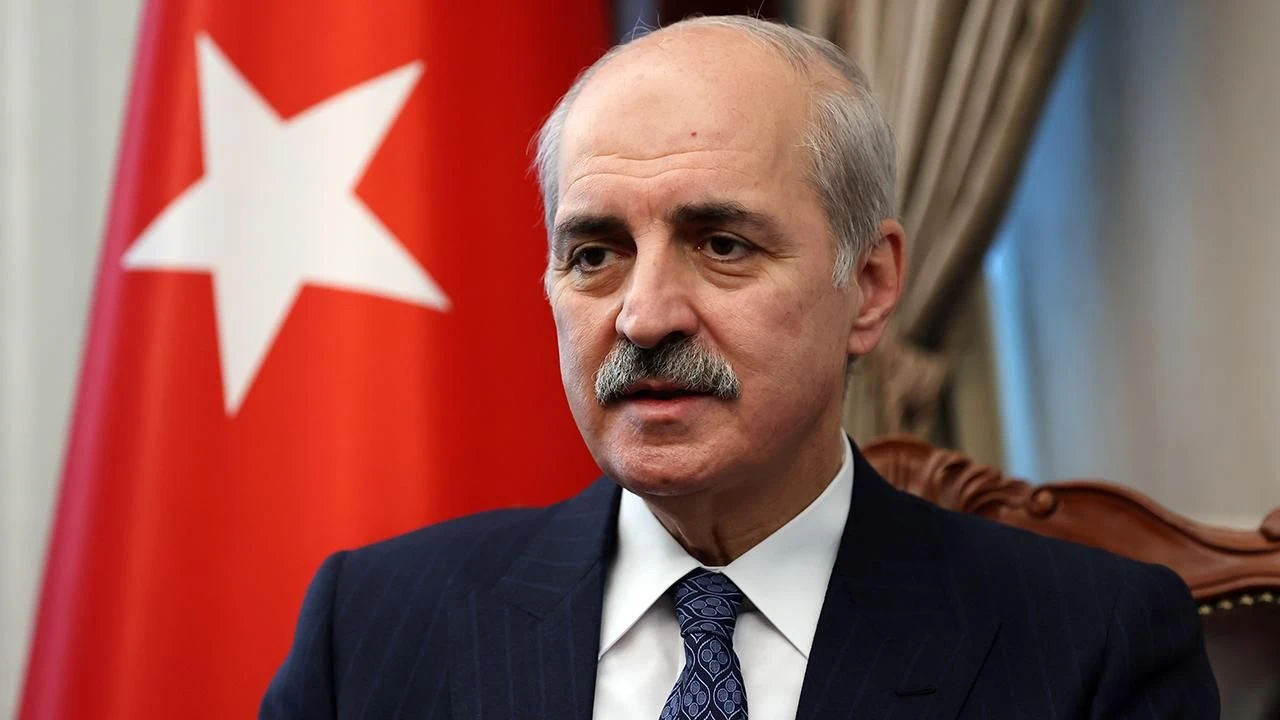 ANKARA-BHA TBMM Başkanı Numan Kurtulmuş, Japonya dönüşü uçakta gazetecilere gündemdeki