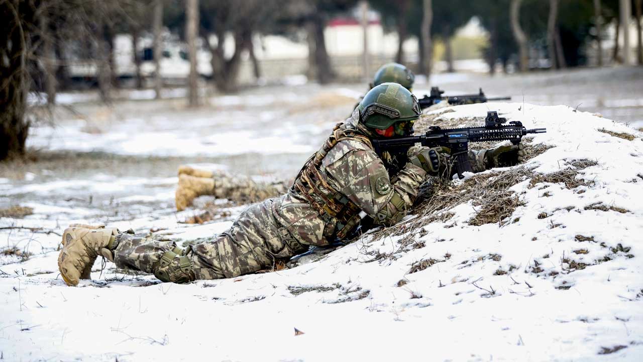 ANKARA-BHA Milli Savunma Bakanlığı, Irak’ın kuzeyinde devam eden Pençe-Kilit Operasyonu